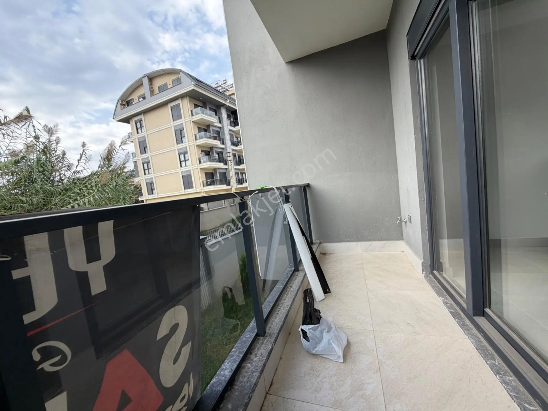Yetkin’den Obada Satılık 1+1 Daire — fotoğraf 22