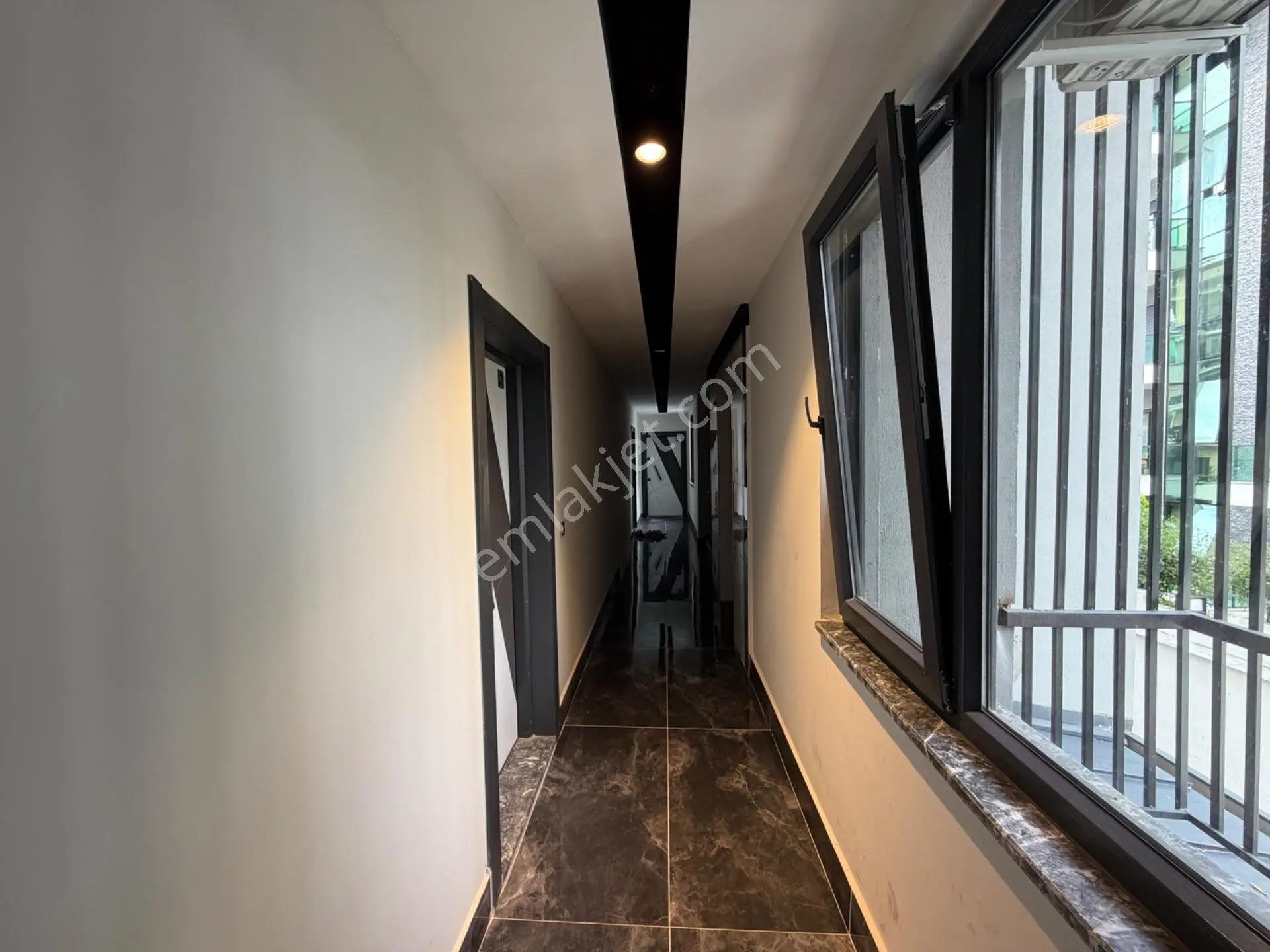 Yetkin’den Obada Satılık 1+1 Daire — fotoğraf 23