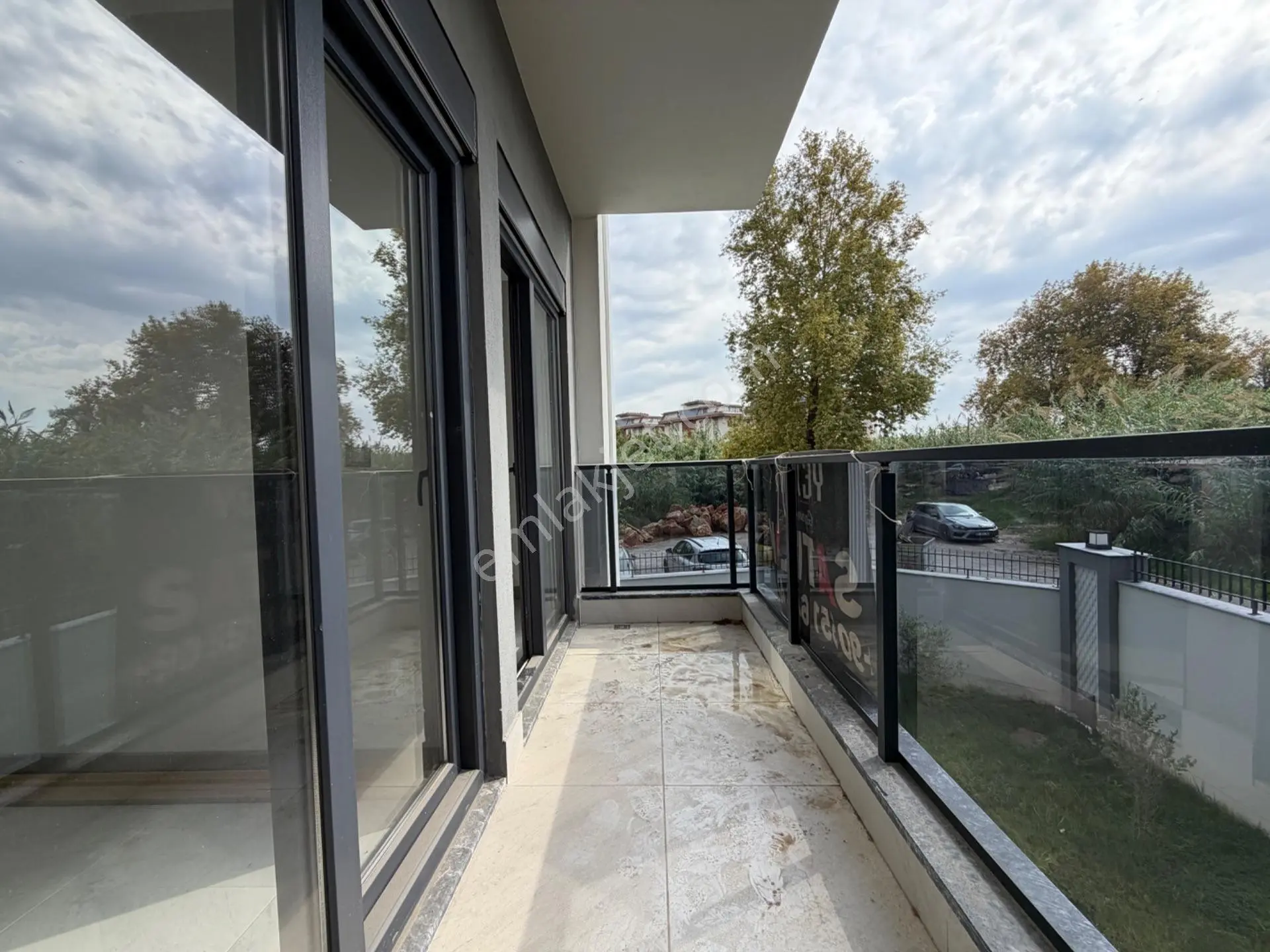 Yetkin’den Obada Satılık 1+1 Daire — fotoğraf 24