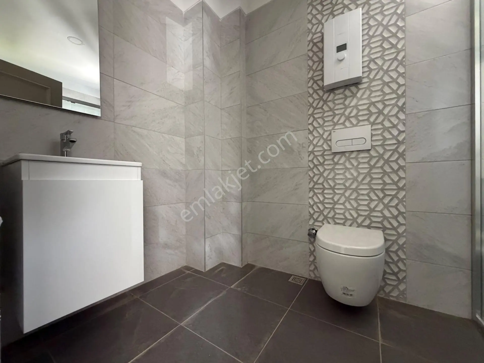 Yetkin’den Obada Satılık 1+1 Daire — fotoğraf 27