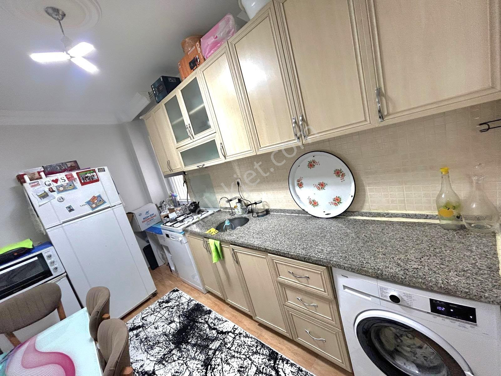 Pusula İnş.tan 50 Yıl Mah Cadeye Yakın 110m2 2+1 2kat Daire — fotoğraf 3
