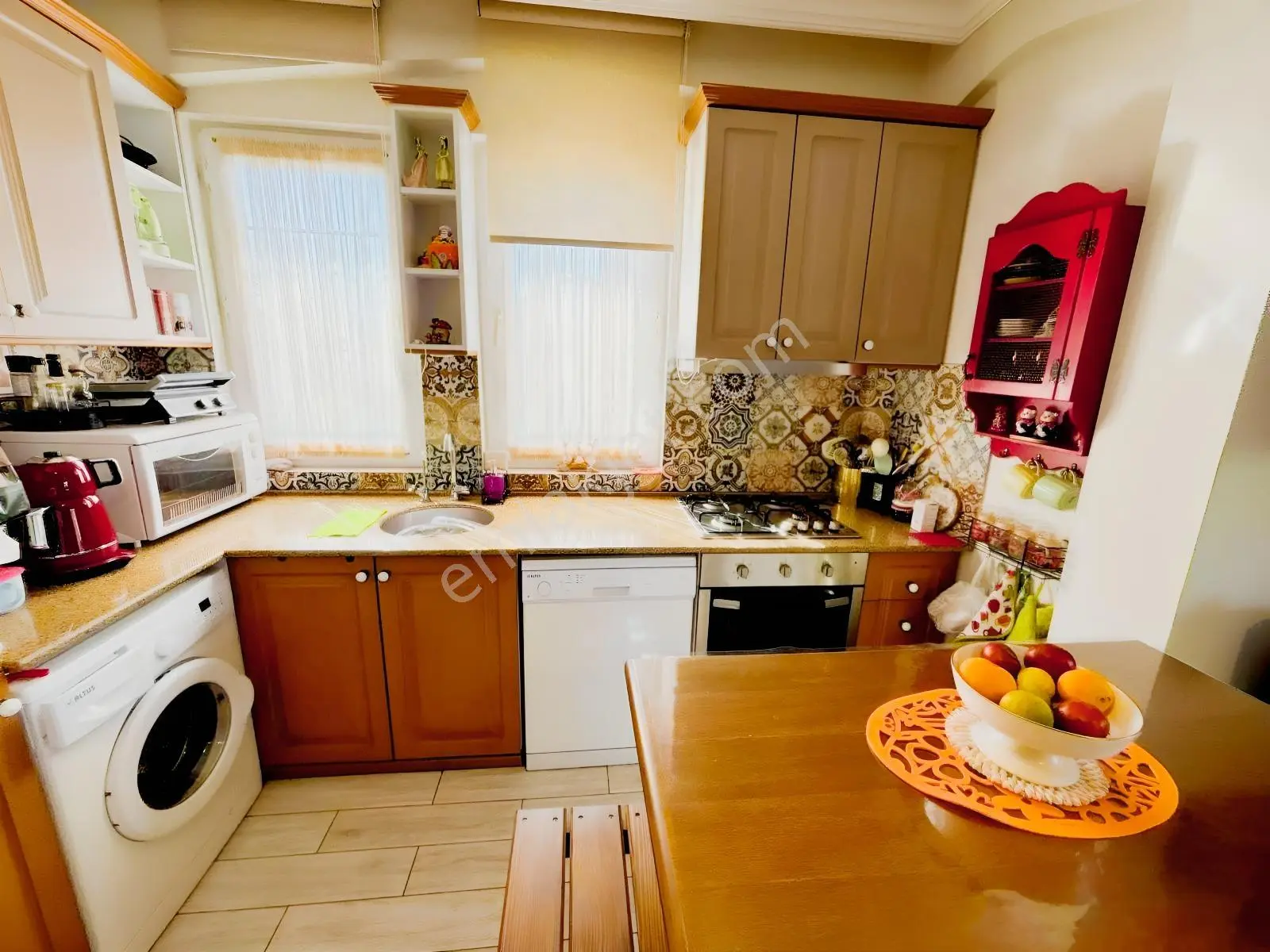 Geniş Bahçeli Havuzlu Sitede Çatı Dubleks 3+1 Bakımlı Daire — fotoğraf 16