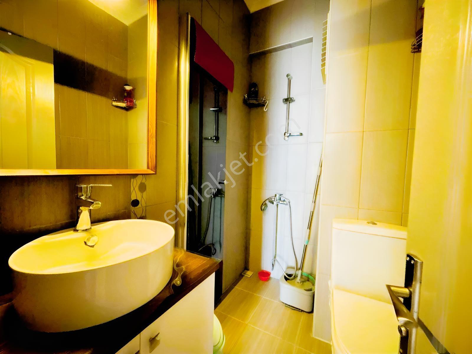 Geniş Bahçeli Havuzlu Sitede Çatı Dubleks 3+1 Bakımlı Daire — fotoğraf 22