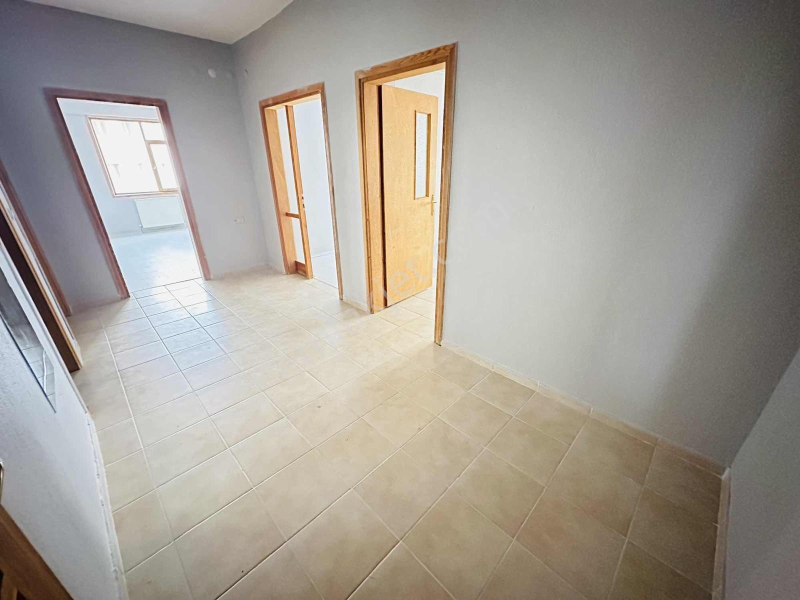 Enes Acur'dan 3+1 Arakat 175 M2 Asansörlü 2 Banyolu Daire — fotoğraf 9