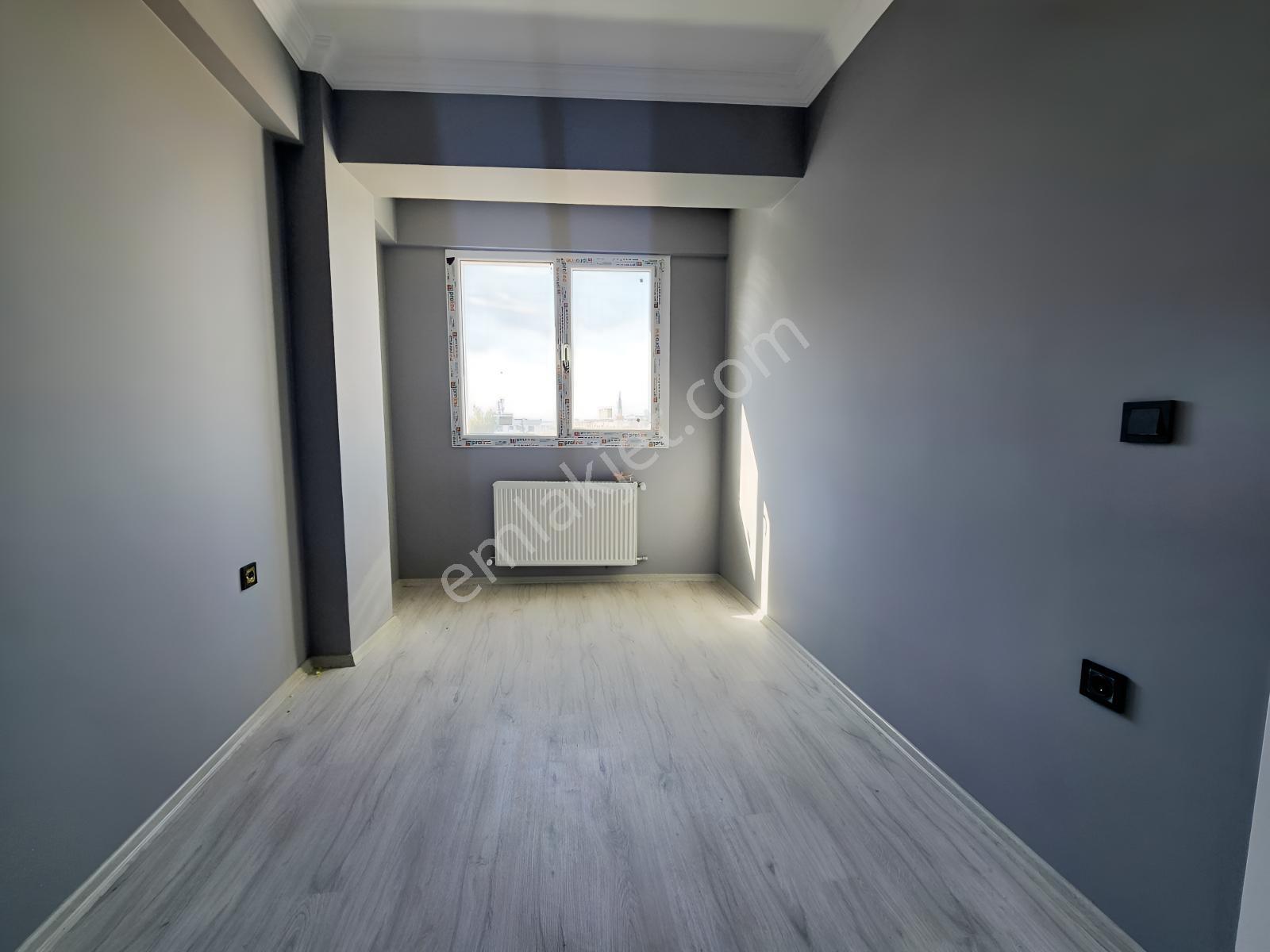 Menemen Seyrek 1+1 Oturuma Hazır Daire — fotoğraf 9