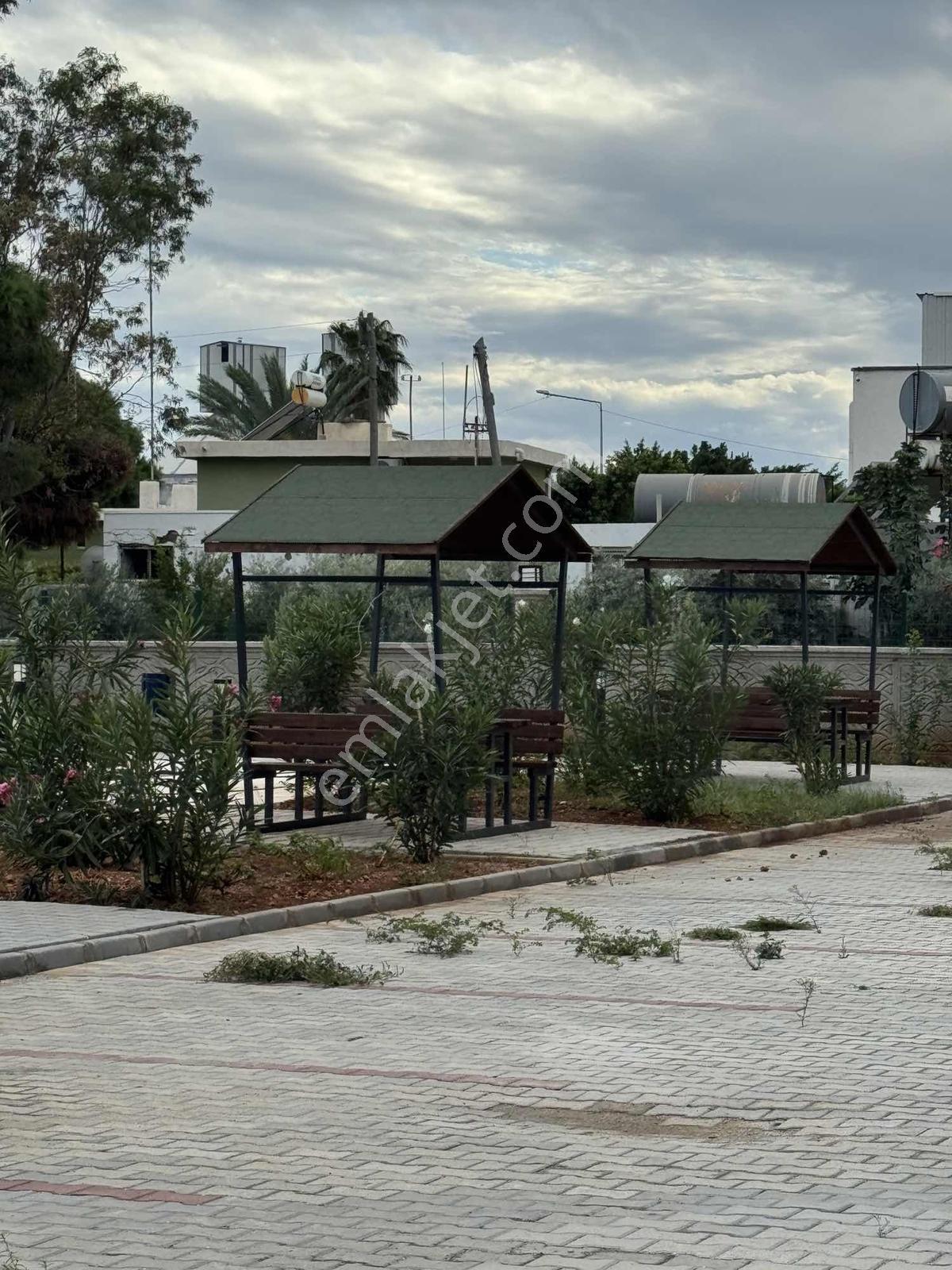 Yeşilovacık Aquaparklı Denize 100 M Site — fotoğraf 2