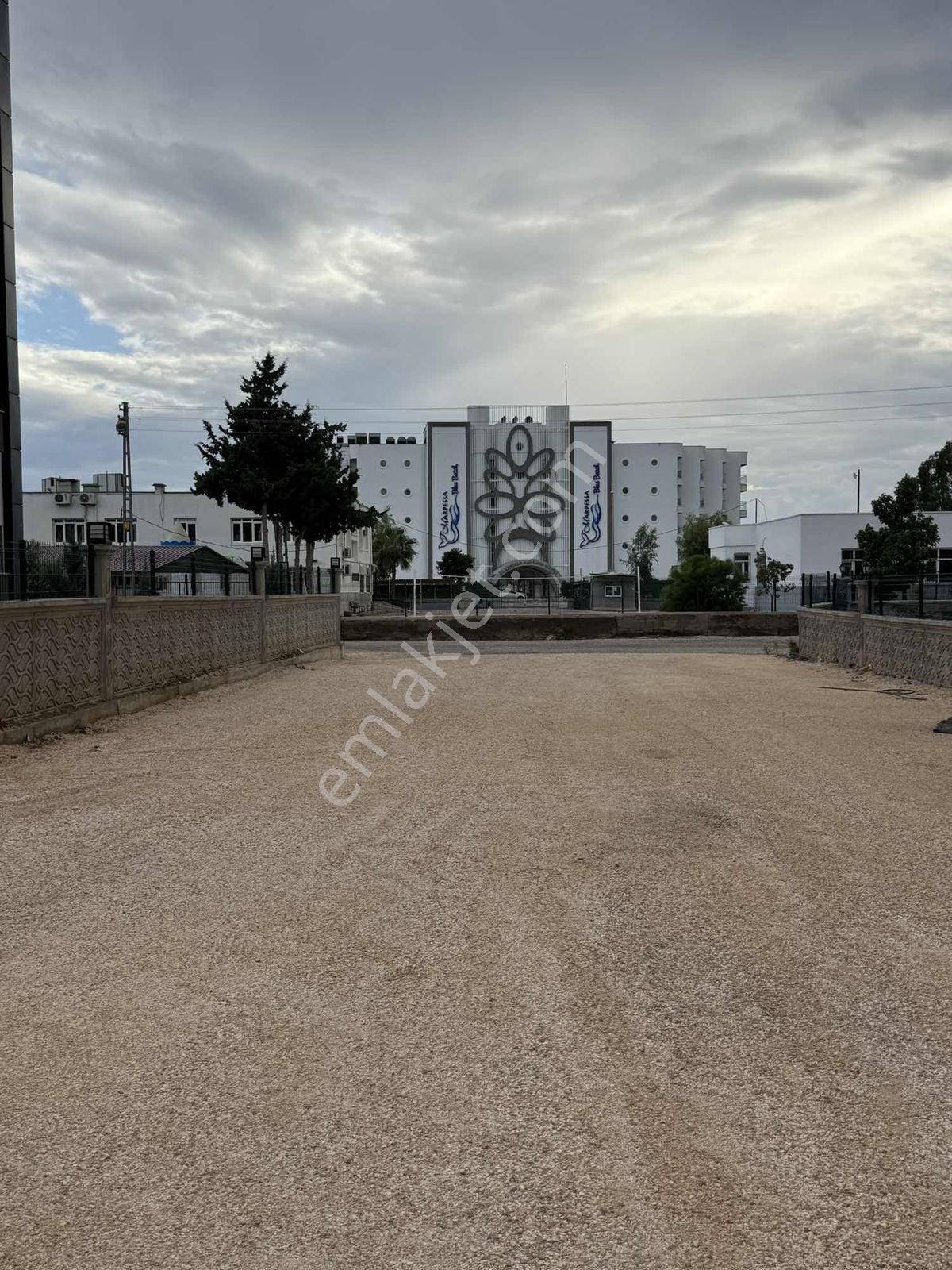 Yeşilovacık Aquaparklı Denize 100 M Site — fotoğraf 35