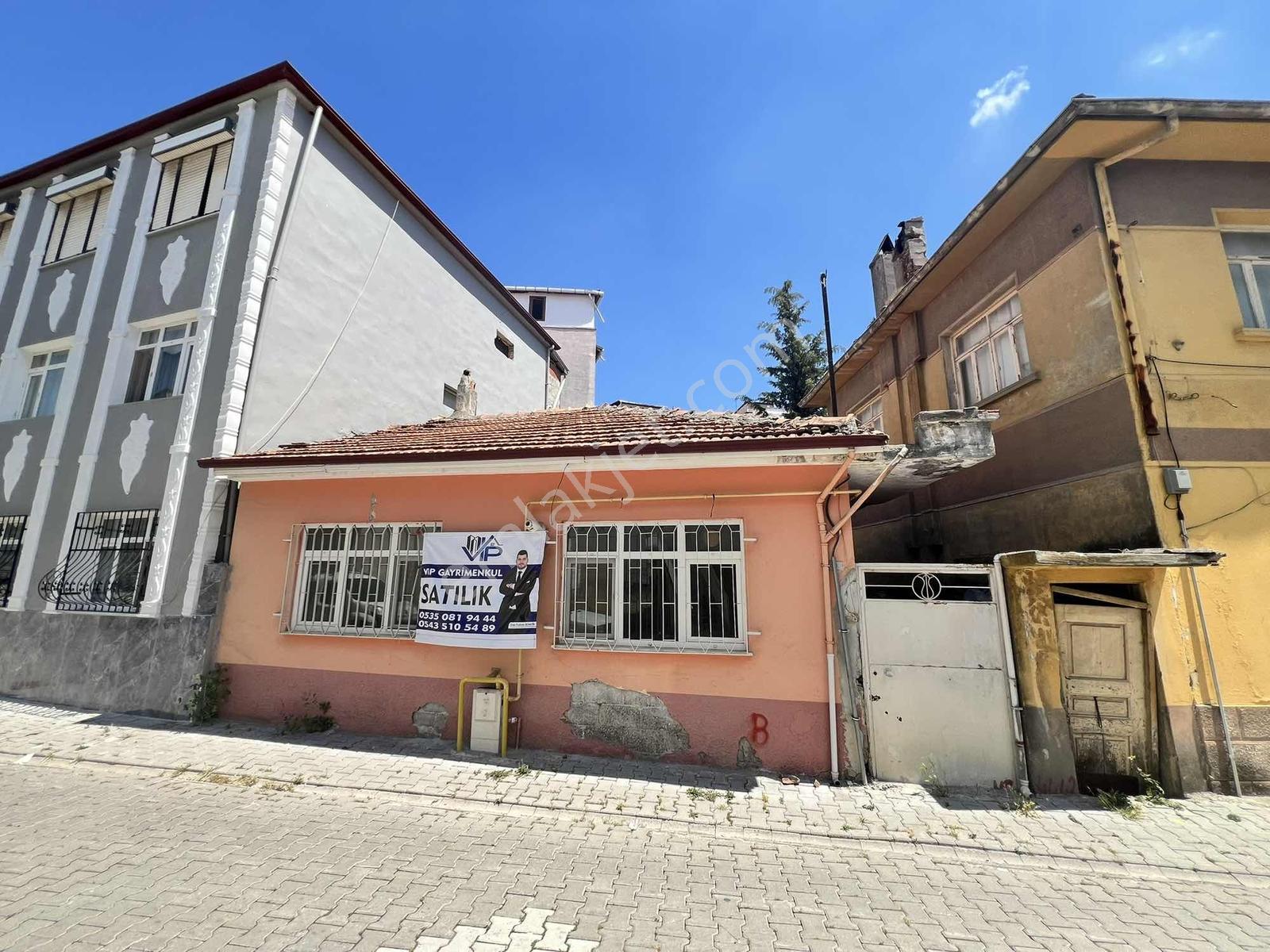 Vıp Gym Enes Furkan'Dan Cumhuriyet Mah. Arsa Ve Müstakil Bina