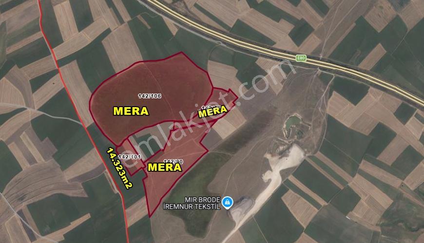 Weewden Saray Göçerlerde Meraya Cephe 14.323 M² Verimli Tarla