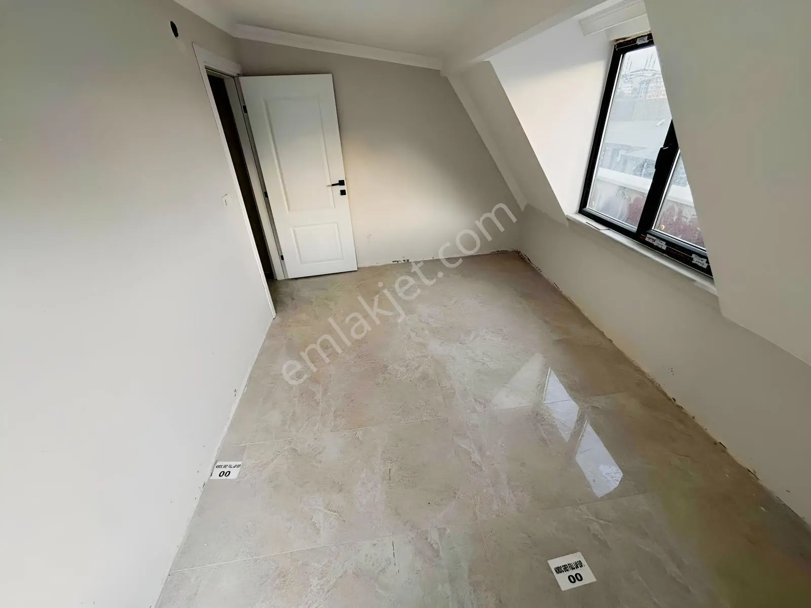 Taşolukta Metronun Dibinde! 3+1 130m² Geniş Ferah Satılık Daire — fotoğraf 3