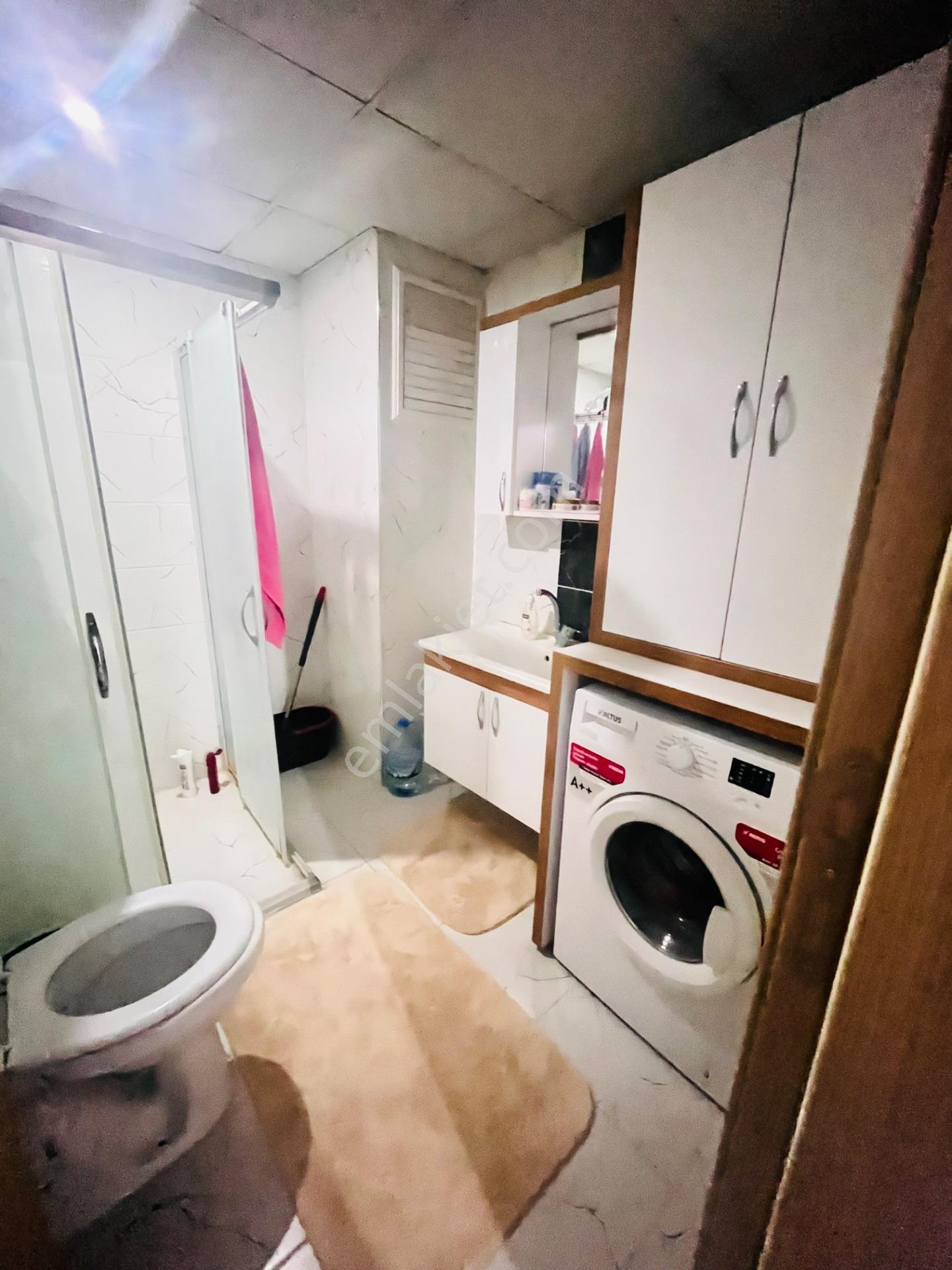 Alaşehir Kurtuluş Mahallesi'nde Satılık Eşyalı 1+1 Daire — fotoğraf 7