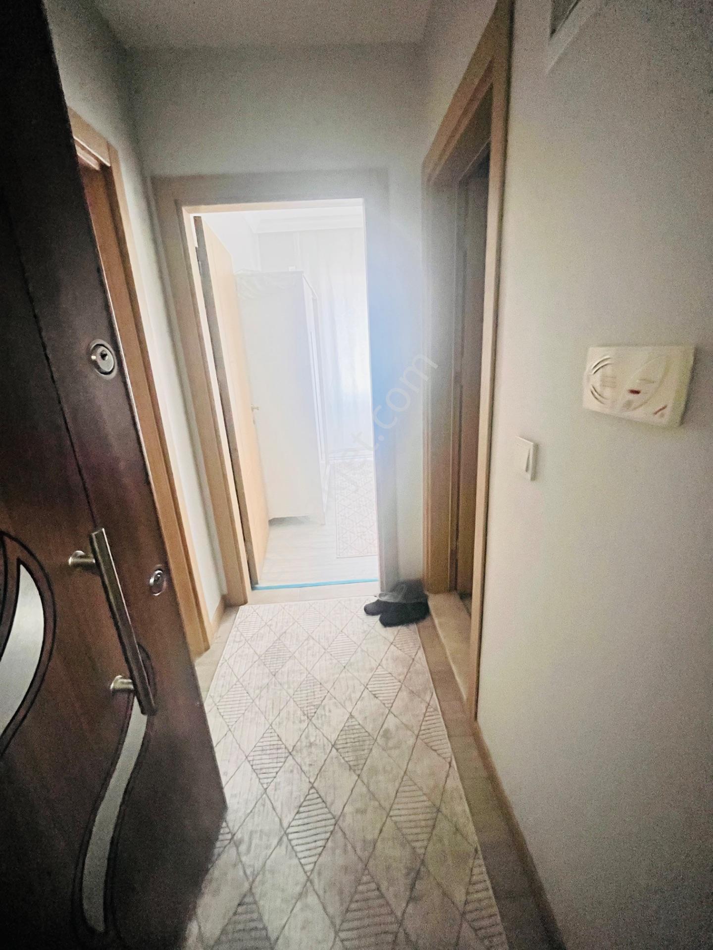 Alaşehir Kurtuluş Mahallesi'nde Satılık Eşyalı 1+1 Daire — fotoğraf 8