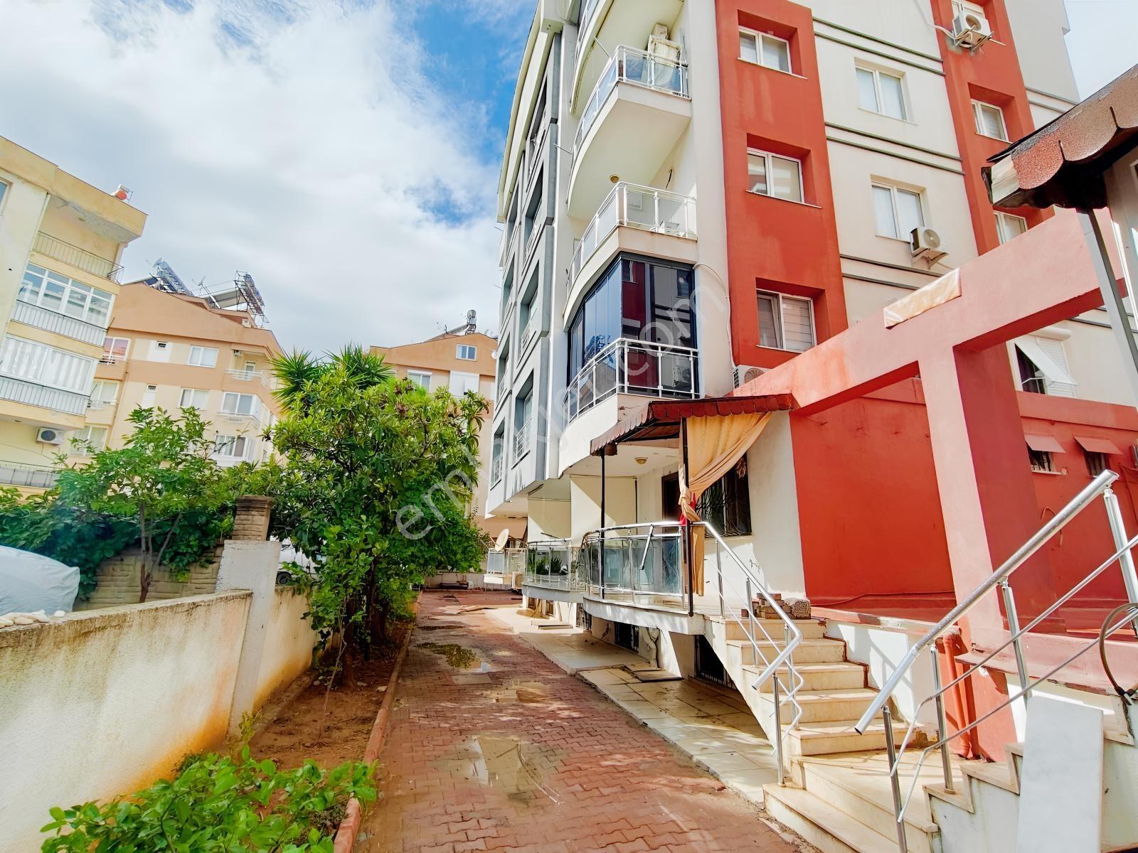 Lara Meydankavağında Harika Lokasyonda Satılık 2+1 Daire — fotoğraf 2