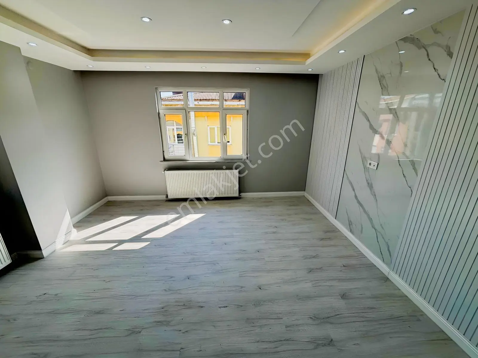 Merkezde Metroya 2 Dakika 170 M2 3+2 Acil Satılık Dübleks — fotoğraf 3