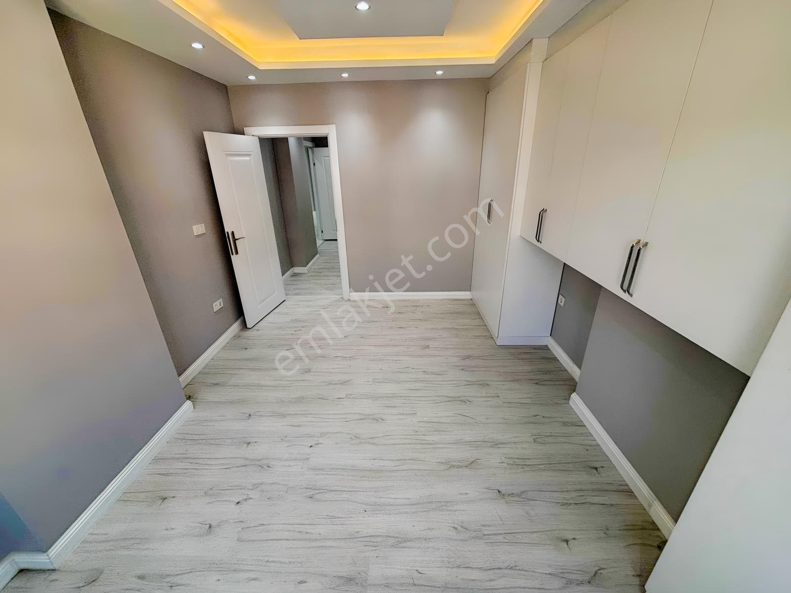 Merkezde Metroya 2 Dakika 170 M2 3+2 Acil Satılık Dübleks — fotoğraf 13