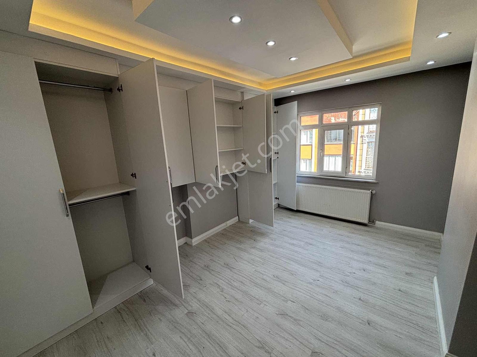 Merkezde Metroya 2 Dakika 170 M2 3+2 Acil Satılık Dübleks — fotoğraf 14