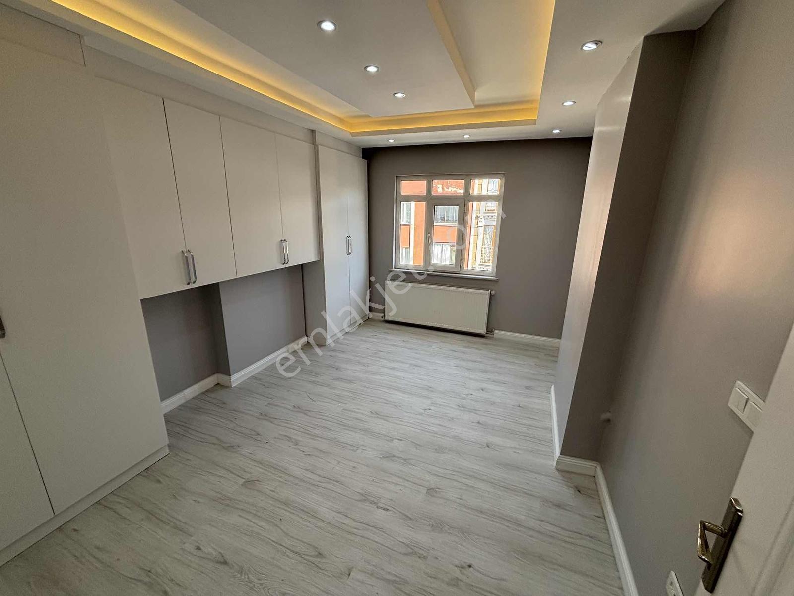 Merkezde Metroya 2 Dakika 170 M2 3+2 Acil Satılık Dübleks — fotoğraf 16