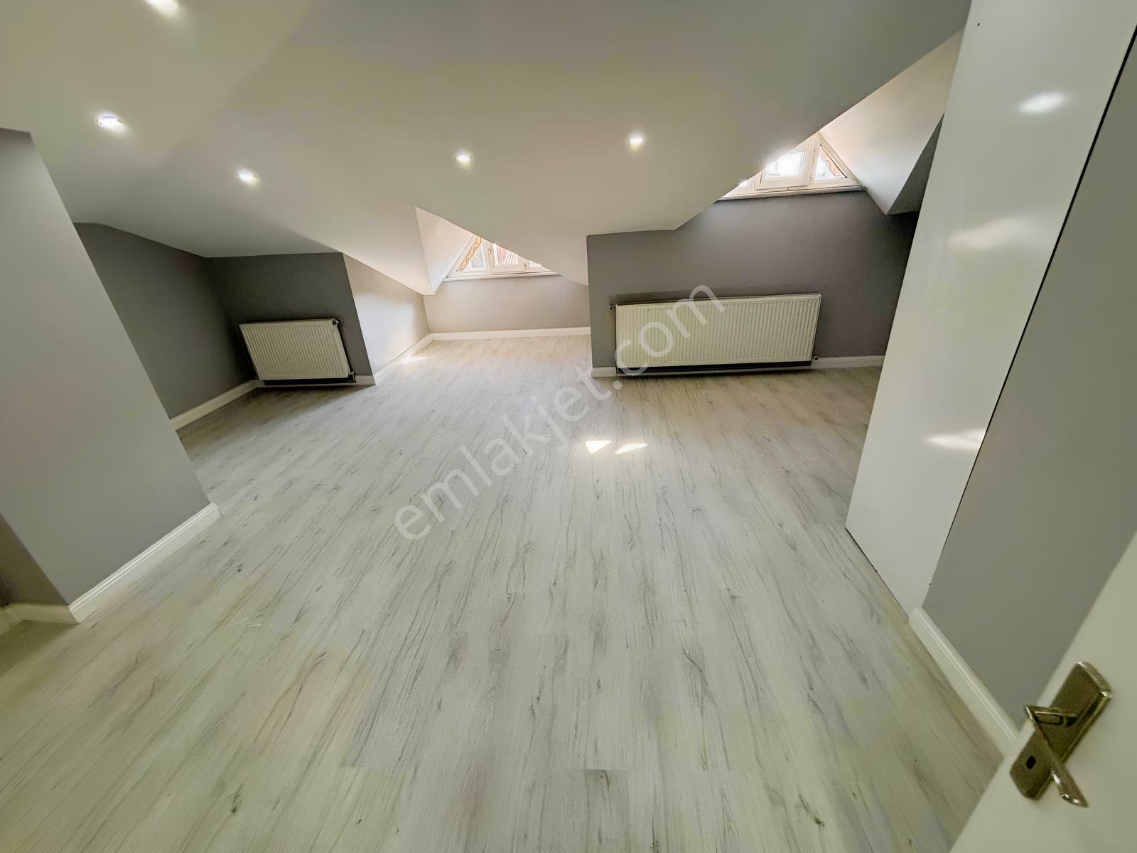 Merkezde Metroya 2 Dakika 170 M2 3+2 Acil Satılık Dübleks — fotoğraf 27