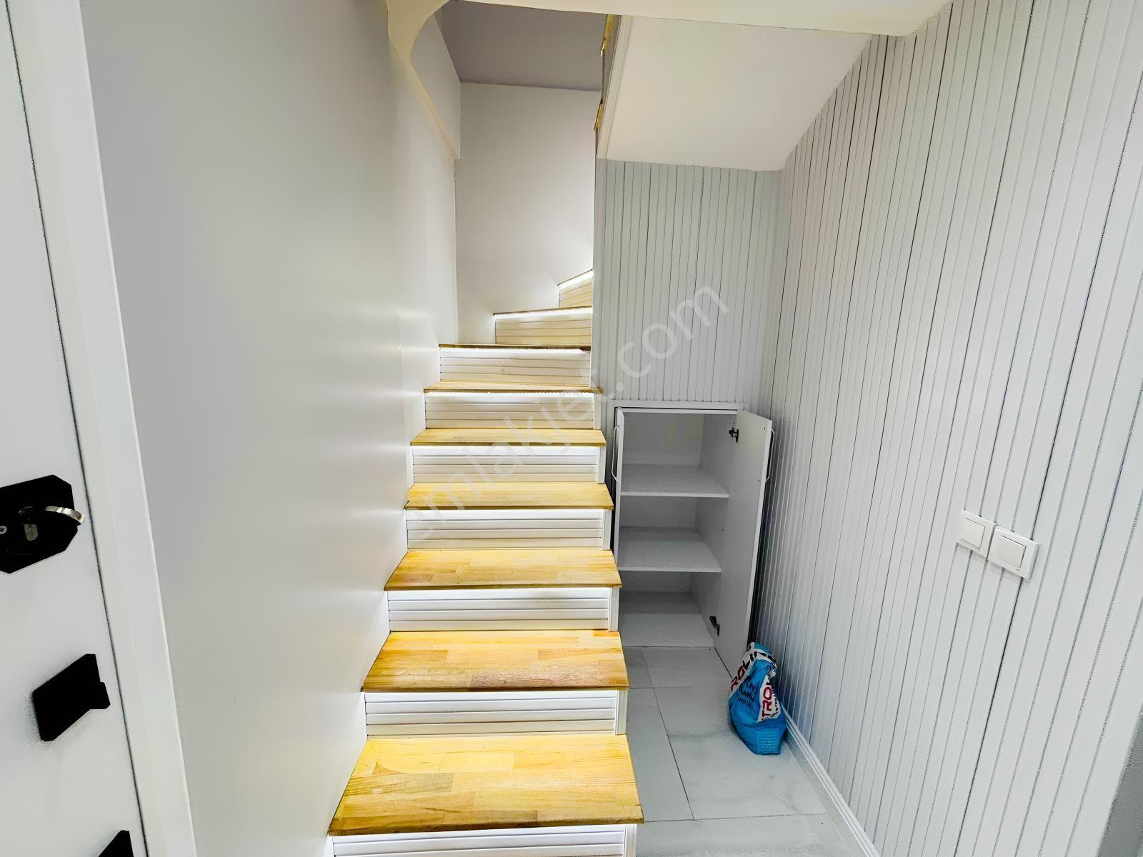Merkezde Metroya 2 Dakika 170 M2 3+2 Acil Satılık Dübleks — fotoğraf 28