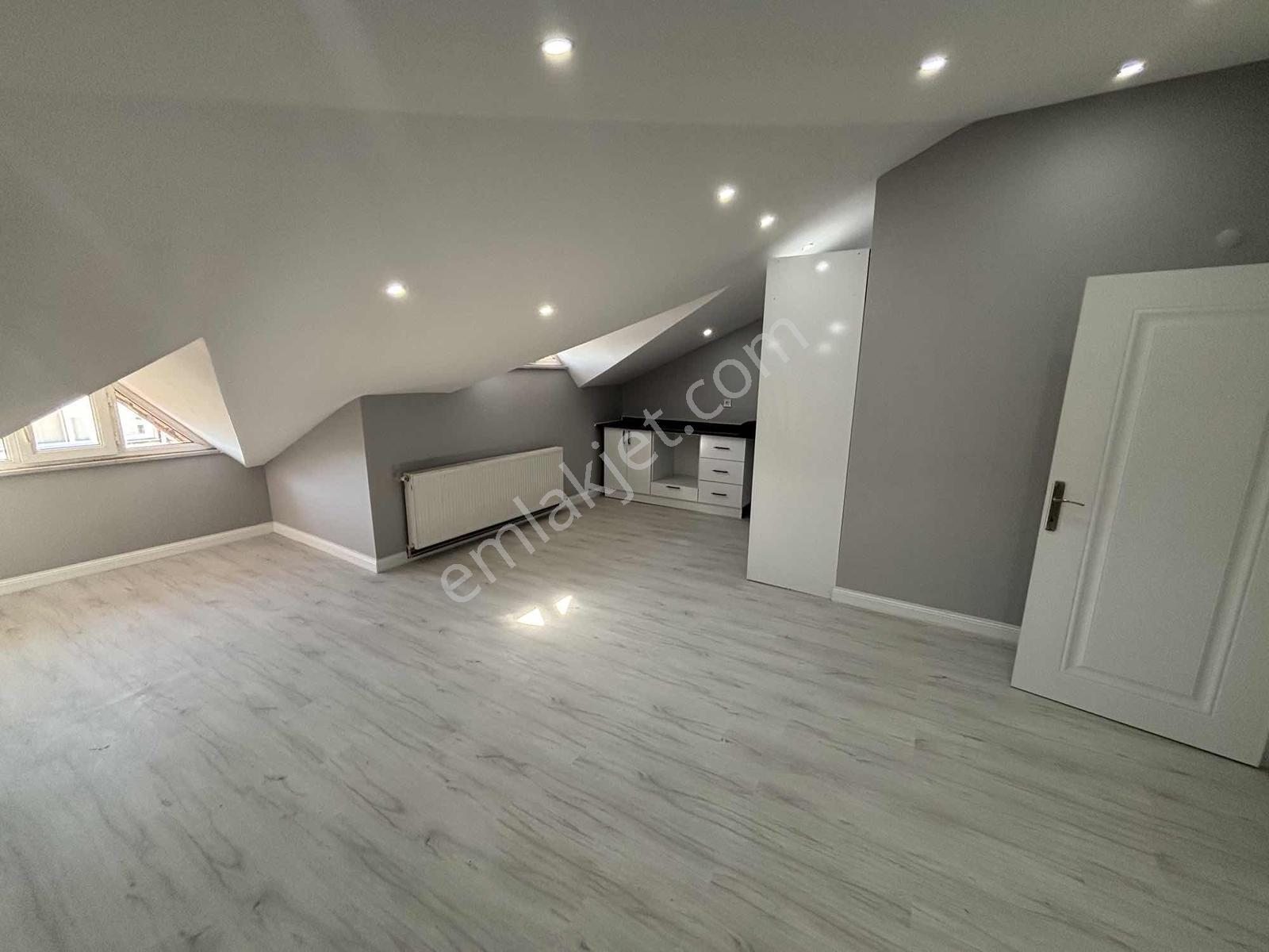 Merkezde Metroya 2 Dakika 170 M2 3+2 Acil Satılık Dübleks — fotoğraf 33