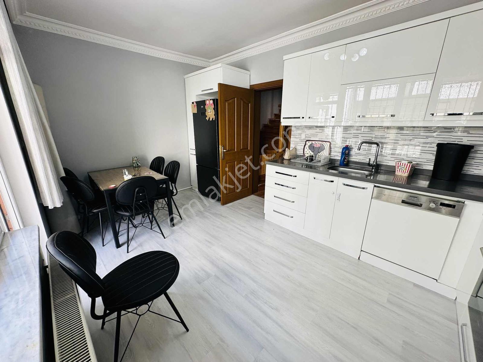 Enes Acur'dan Alavardı Mah. 4+1 Tripleks Bakımlı Villa — fotoğraf 10