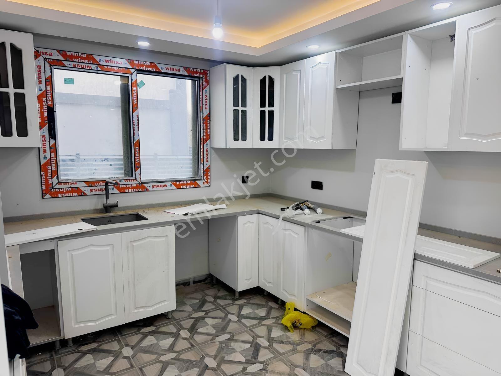 Site İçinde Denize Yakın Harika Konumda Büyük Kullanışlı Villa — fotoğraf 5