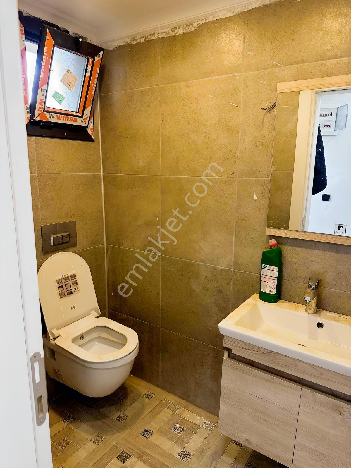 Site İçinde Denize Yakın Harika Konumda Büyük Kullanışlı Villa — fotoğraf 8