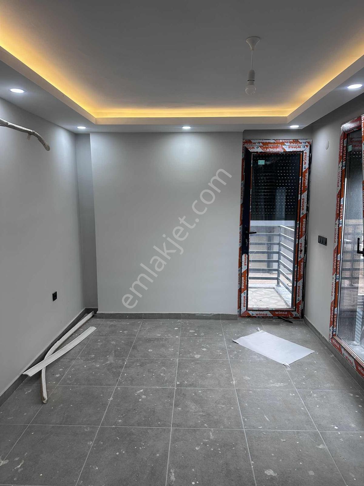 Site İçinde Denize Yakın Harika Konumda Büyük Kullanışlı Villa — fotoğraf 19