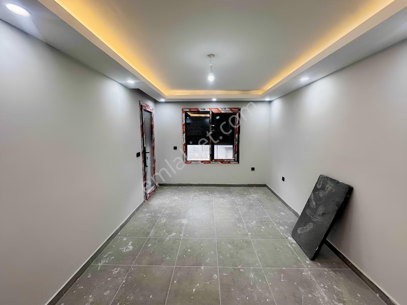 Site İçinde Denize Yakın Harika Konumda Büyük Kullanışlı Villa — fotoğraf 23