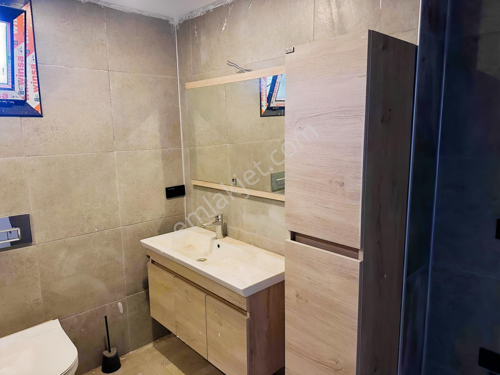 Site İçinde Denize Yakın Harika Konumda Büyük Kullanışlı Villa — fotoğraf 26