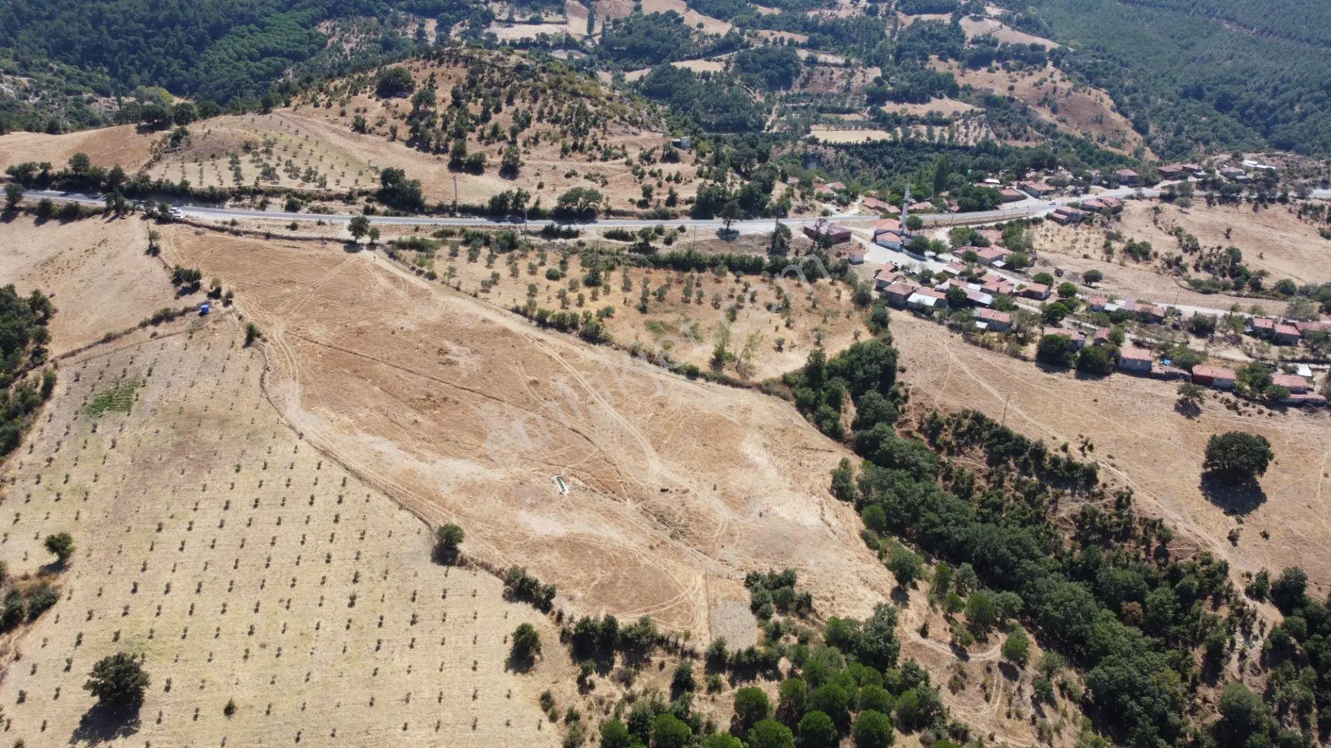 Üzmez Gayrimenkuldan İneşir Köyünde 16900 M2 Satılık Tarla — fotoğraf 14