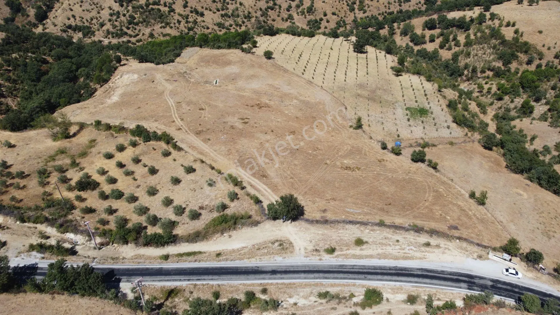 Üzmez Gayrimenkuldan İneşir Köyünde 16900 M2 Satılık Tarla — fotoğraf 18