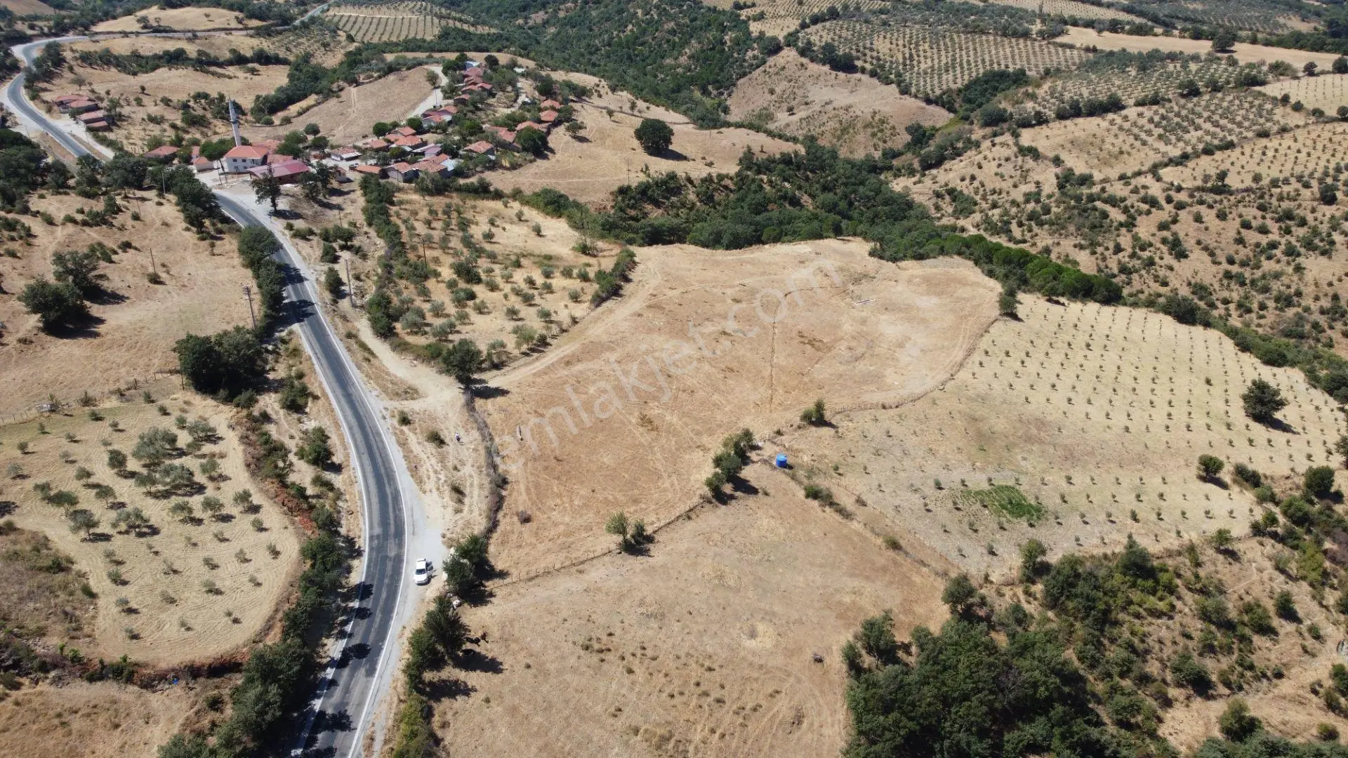 Üzmez Gayrimenkuldan İneşir Köyünde 16900 M2 Satılık Tarla — fotoğraf 24