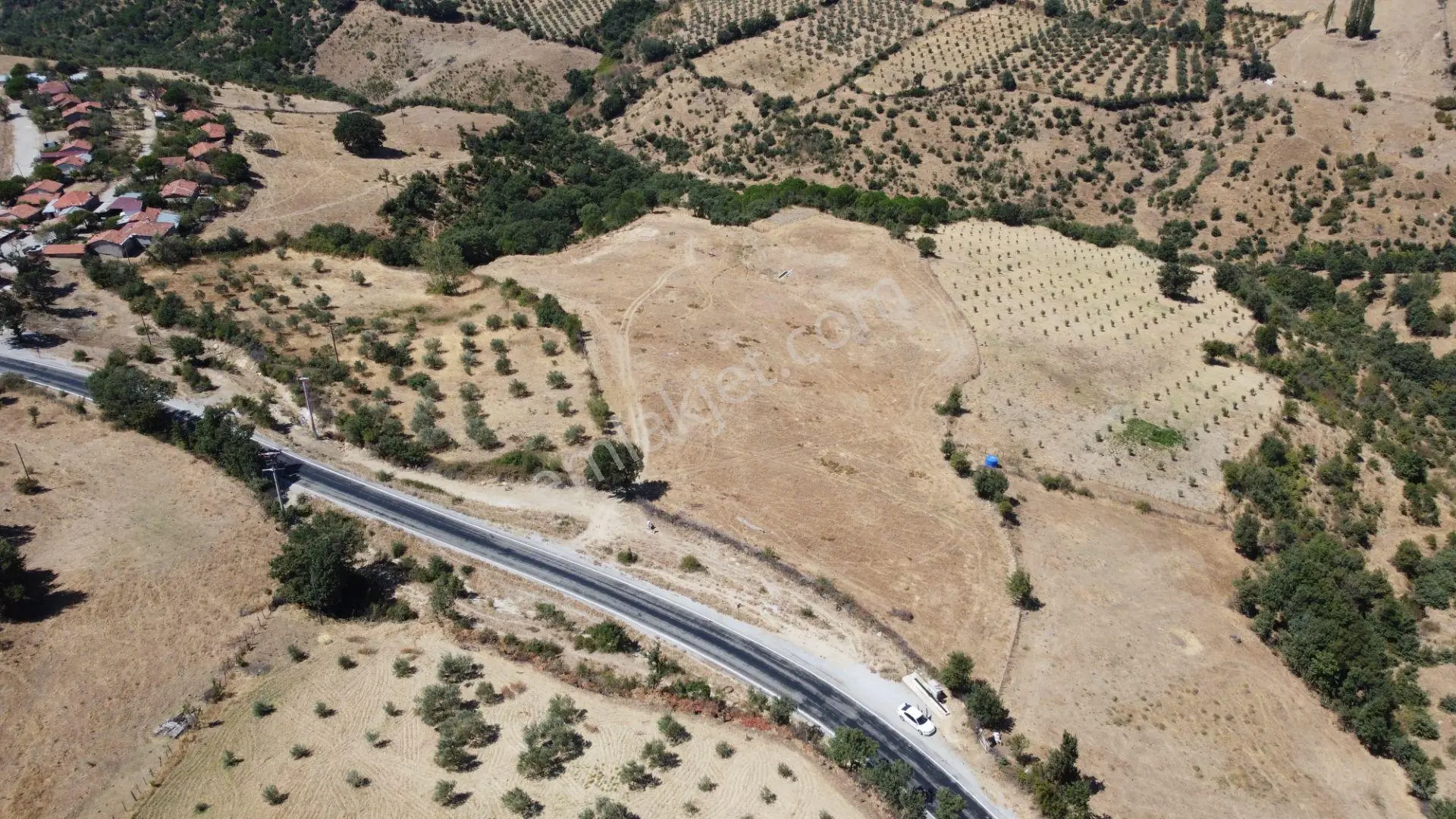 Üzmez Gayrimenkuldan İneşir Köyünde 16900 M2 Satılık Tarla — fotoğraf 26