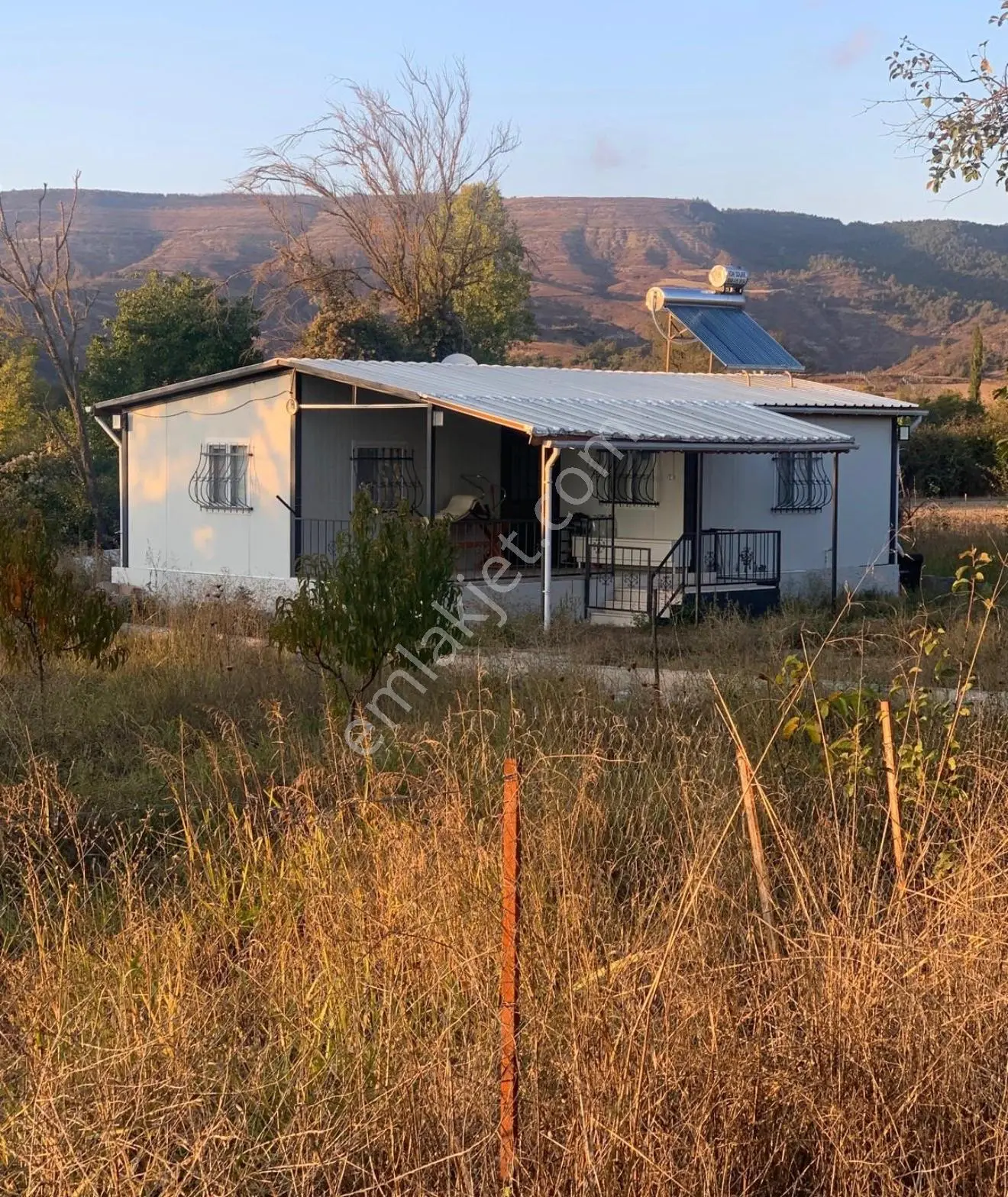 Gölpazarı Çiftlikte 1300 M2 Tarla İçinde 72 M2 2+1 — fotoğraf 2