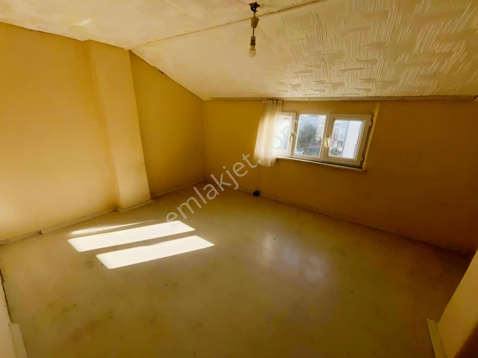 Atatürk Mah 4+1 140 M² Çift Balkonlu Satılık Daire — fotoğraf 2