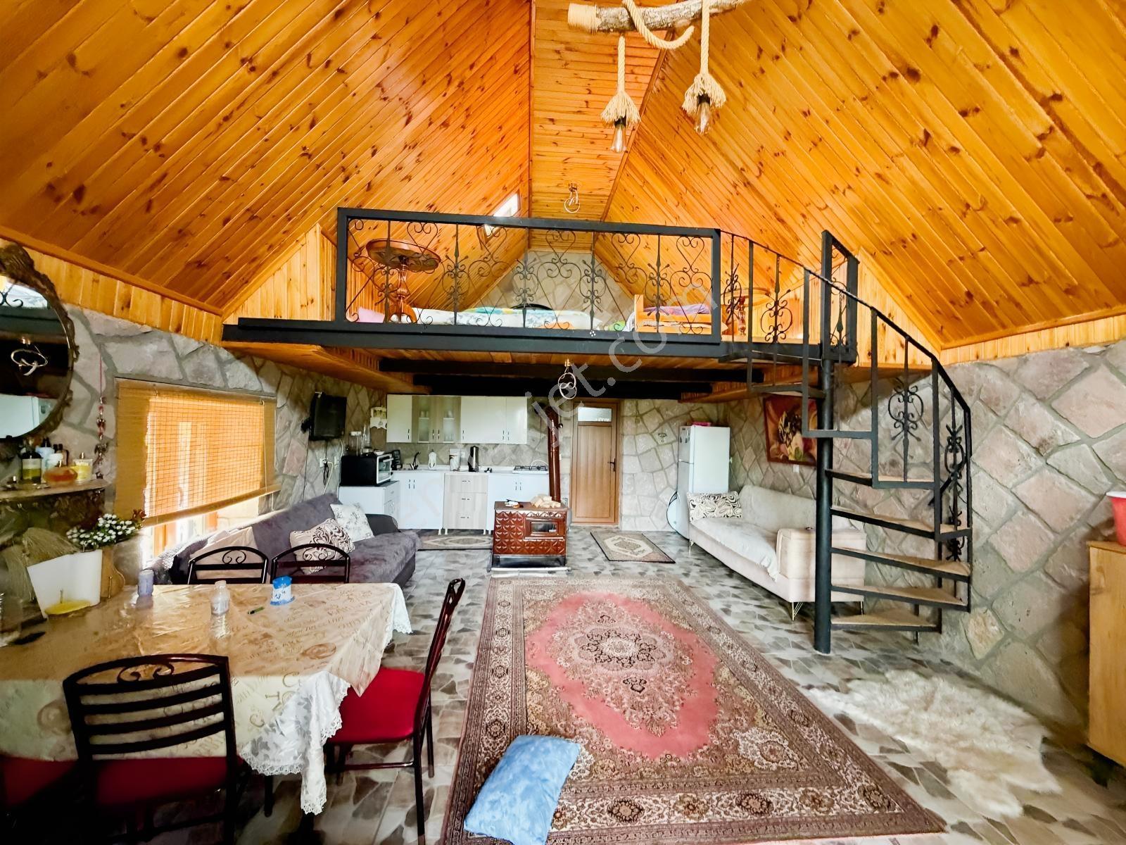 Pursaklar Sirkeli Merkezsite İçinde 500m Arsayla Muhteşem Taş Ev — fotoğraf 2