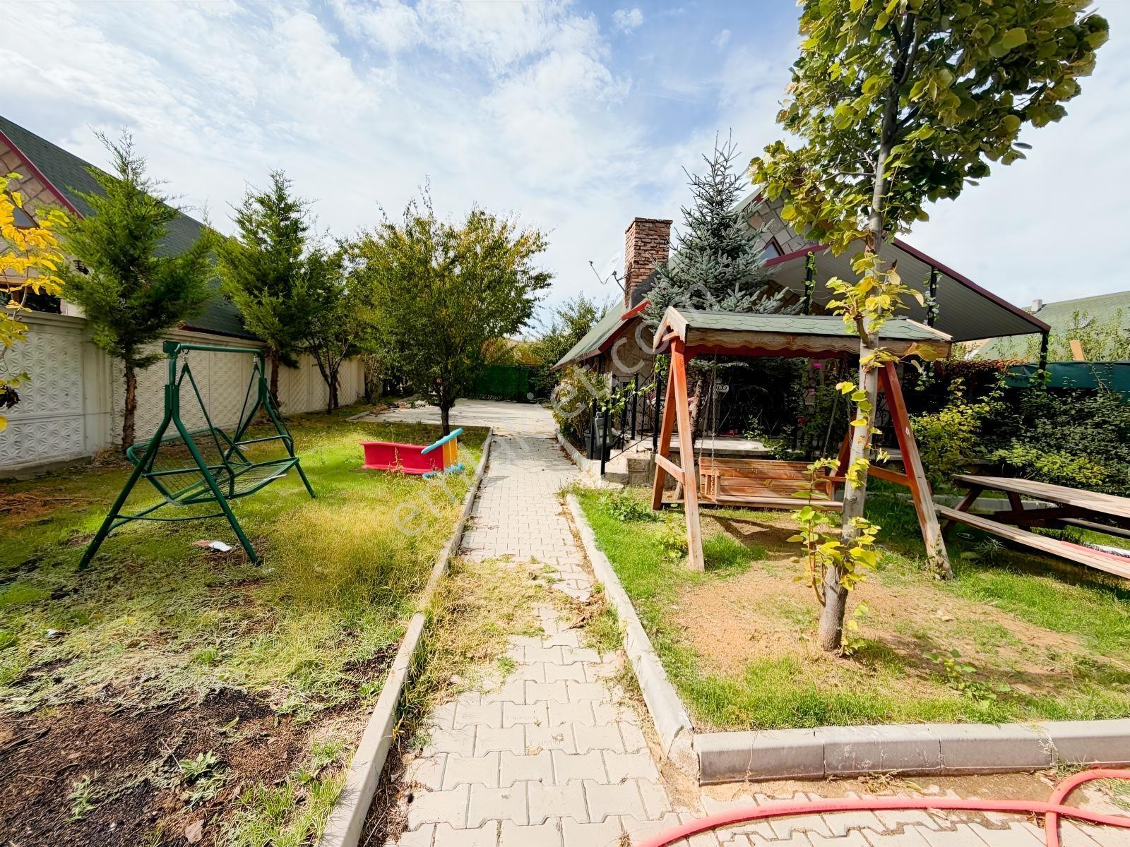 Pursaklar Sirkeli Merkezsite İçinde 500m Arsayla Muhteşem Taş Ev — fotoğraf 8