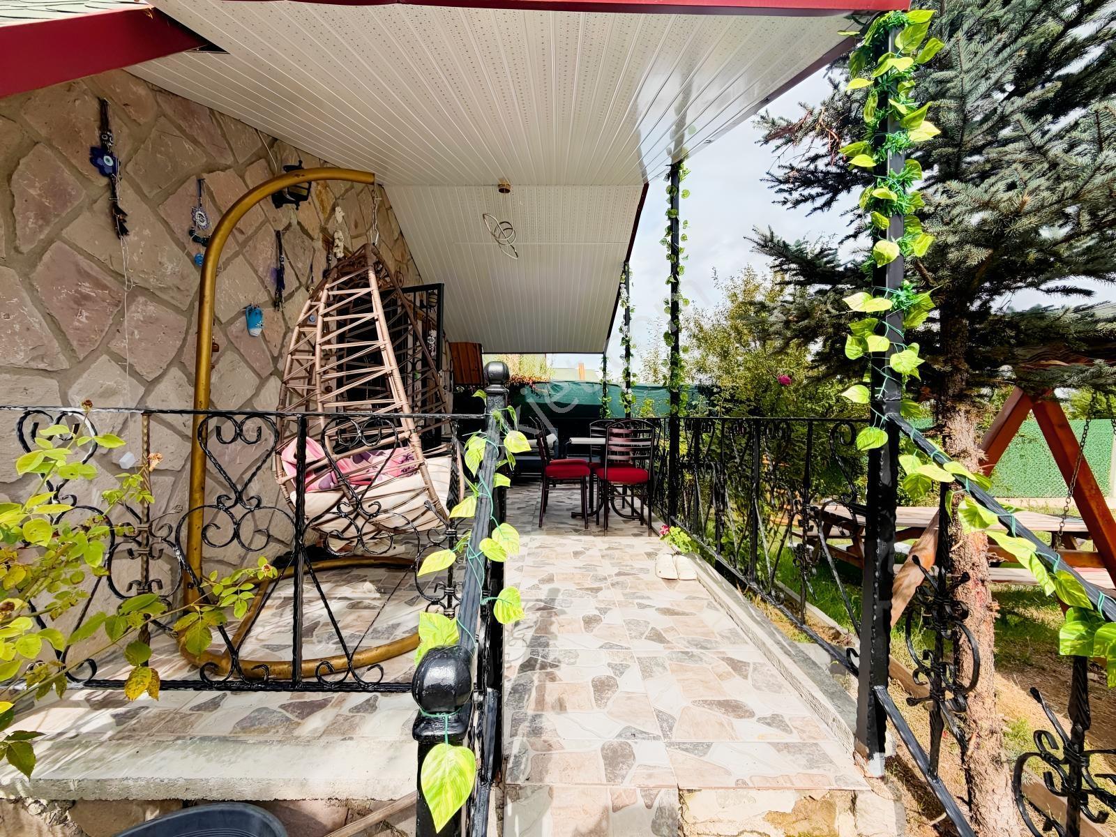Pursaklar Sirkeli Merkezsite İçinde 500m Arsayla Muhteşem Taş Ev — fotoğraf 10