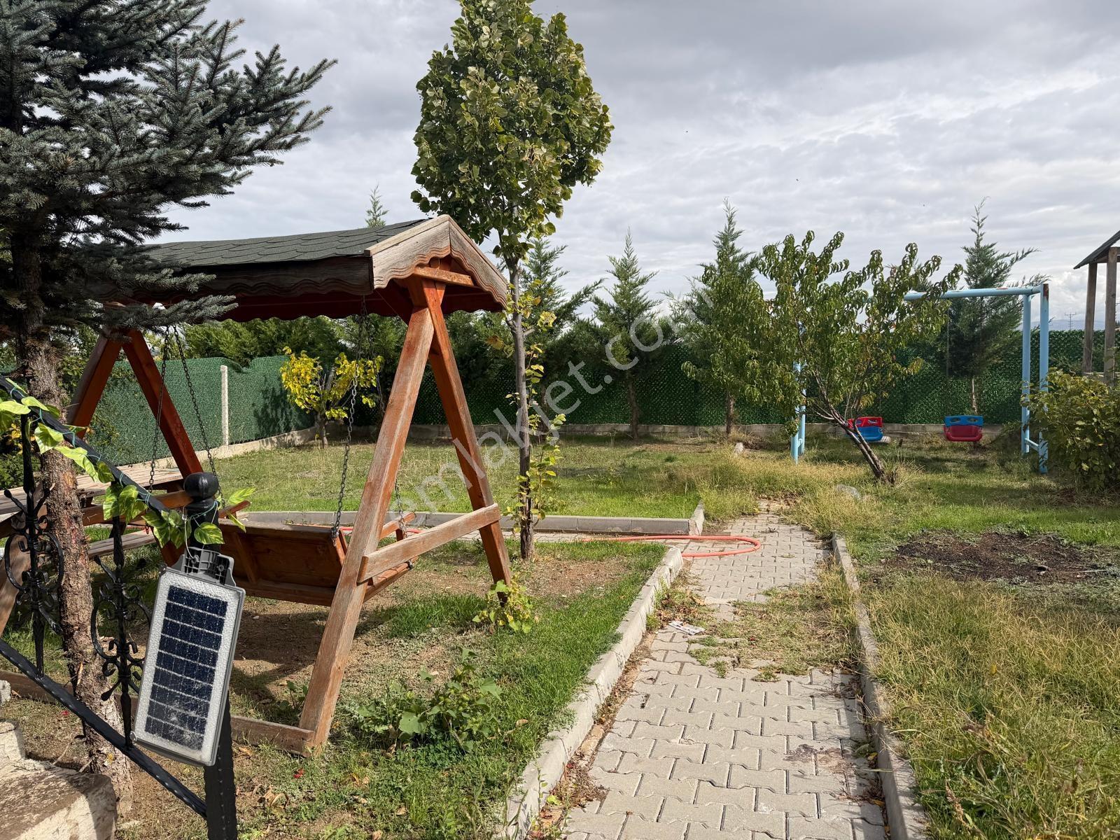 Pursaklar Sirkeli Merkezsite İçinde 500m Arsayla Muhteşem Taş Ev — fotoğraf 12