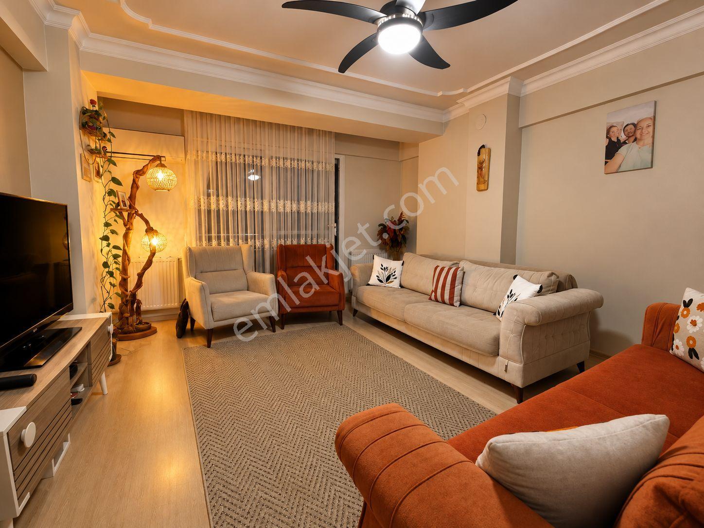 Buca Yaylacık Muhteşem Konumda 3+1 Satılık Daire — fotoğraf 3