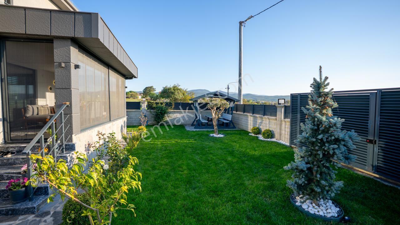 Biga Kalafat’ta 400 M² Arsa Üzerinde Gerçek Müstakil 4+1 Villa — fotoğraf 2