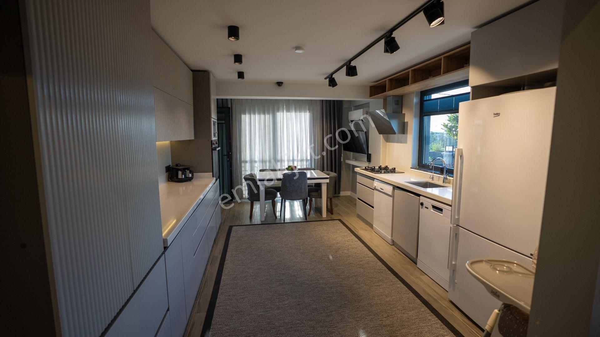 Biga Kalafat’ta 400 M² Arsa Üzerinde Gerçek Müstakil 4+1 Villa — fotoğraf 9