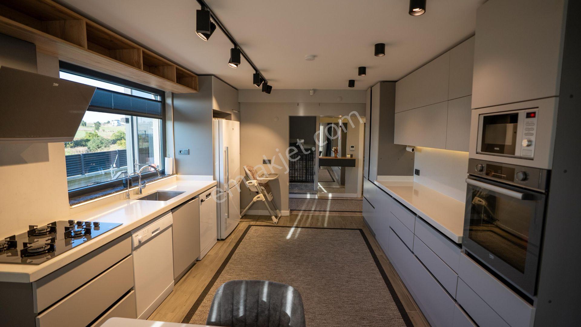 Biga Kalafat’ta 400 M² Arsa Üzerinde Gerçek Müstakil 4+1 Villa — fotoğraf 11