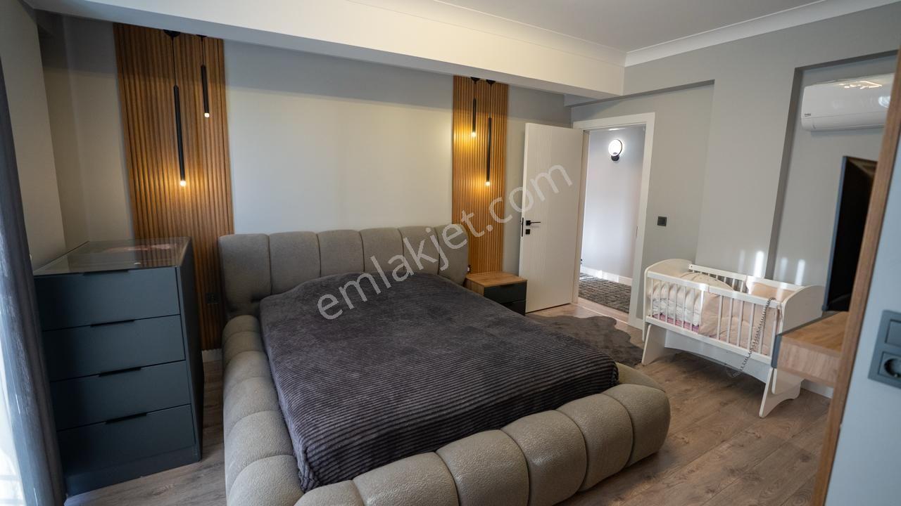 Biga Kalafat’ta 400 M² Arsa Üzerinde Gerçek Müstakil 4+1 Villa — fotoğraf 21
