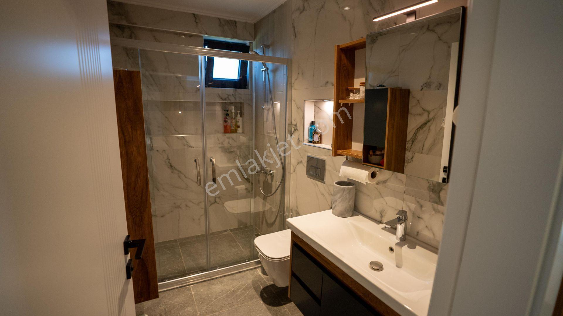 Biga Kalafat’ta 400 M² Arsa Üzerinde Gerçek Müstakil 4+1 Villa — fotoğraf 23