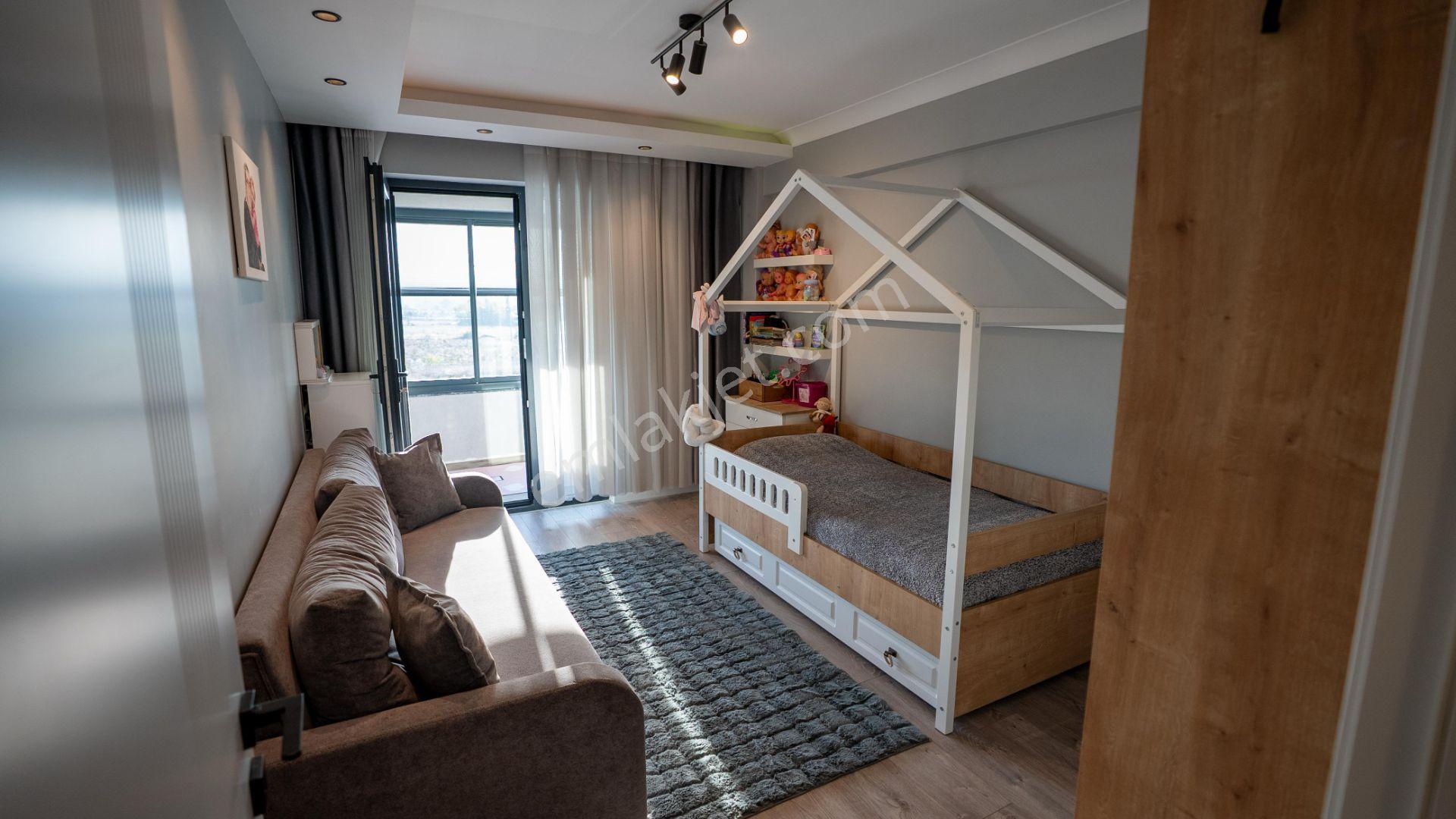 Biga Kalafat’ta 400 M² Arsa Üzerinde Gerçek Müstakil 4+1 Villa — fotoğraf 26