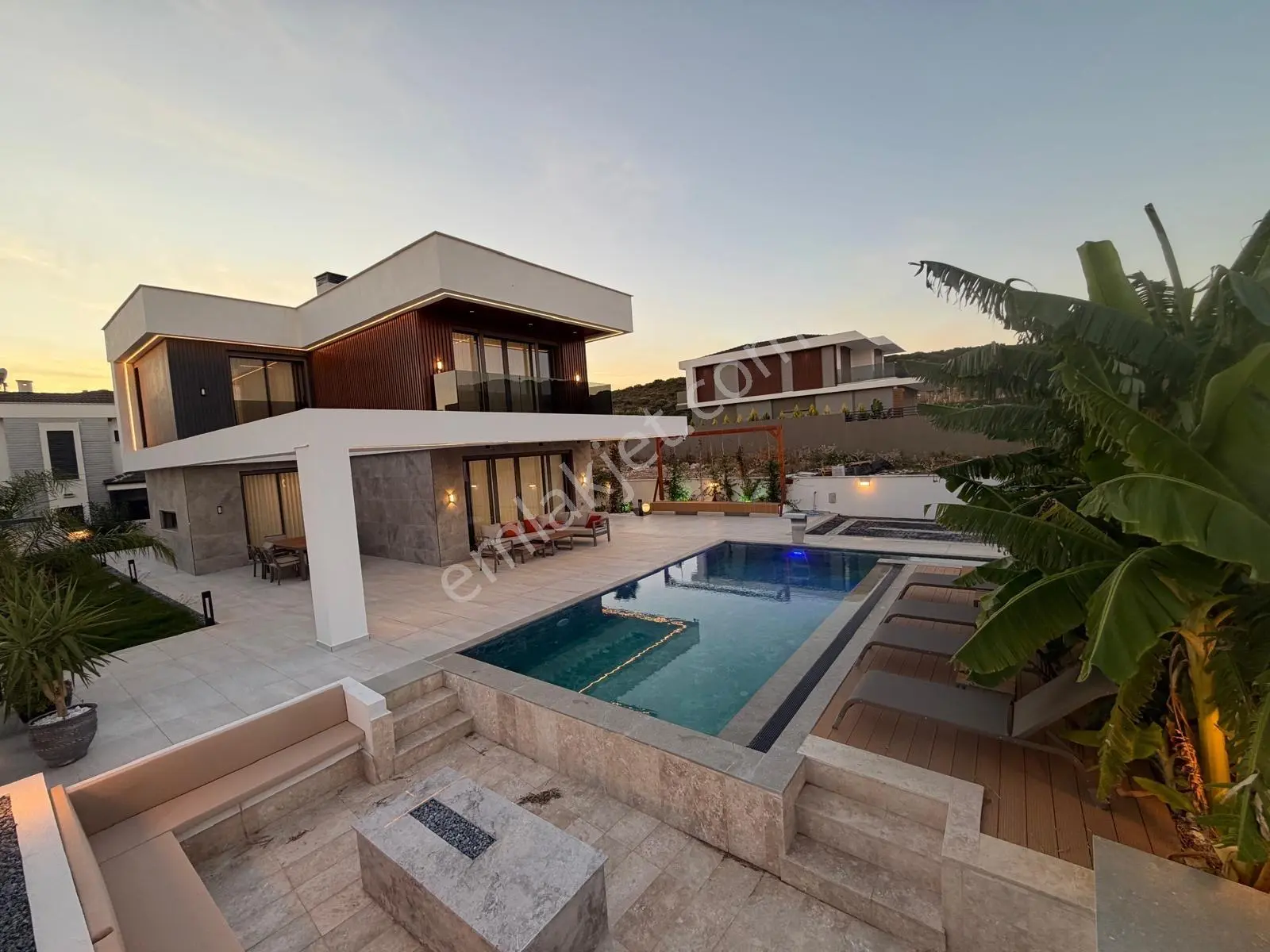 Didim Efeler Mahallesi’nde Satılık Ultra Lüks 4+1 Havuzlu Müstakil Villa — fotoğraf 4