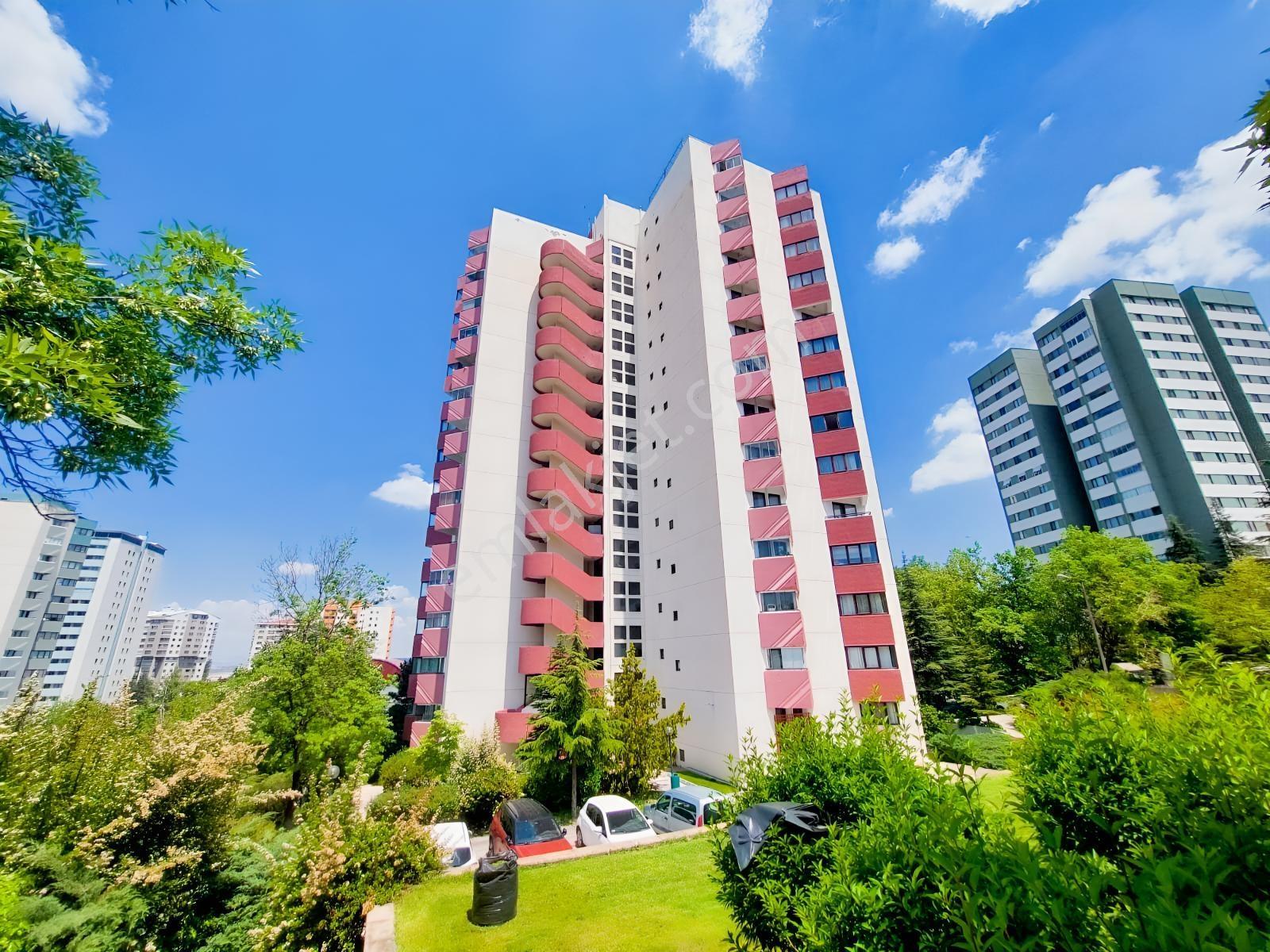 Ümitköy Defne Sitesinde Muhteşem Manzaralı Satılık Dubleks Daire