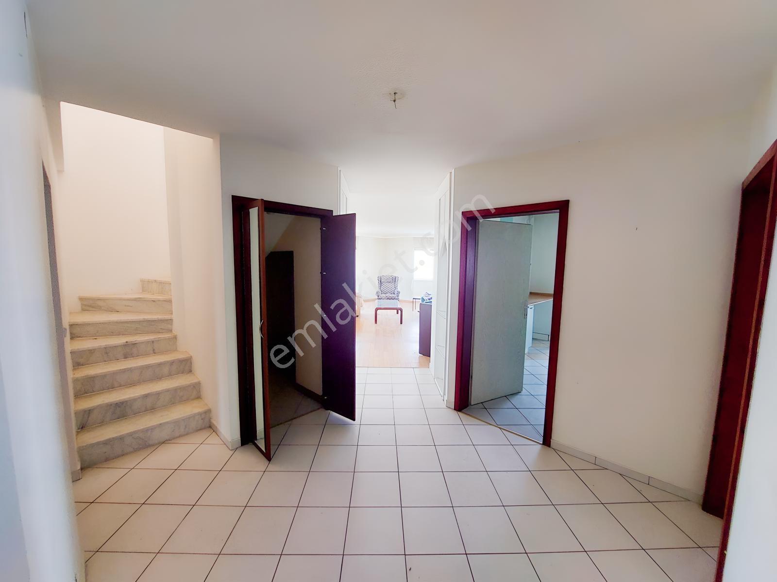 Ümitköy Defne Sitesinde Muhteşem Manzaralı Satılık Dubleks Daire — fotoğraf 4